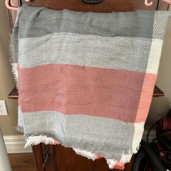 Women's Scarf, Color: Grey and Salmon Pink, Excellent condition, 55" x 55" - Picture 2 of 3